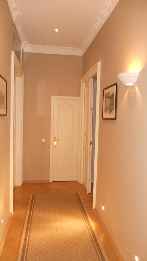 Old Town Apartments Лвив Екстериор снимка