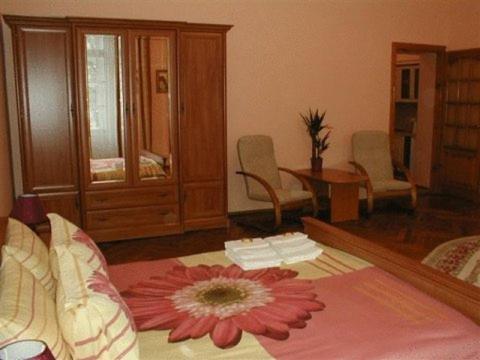 Old Town Apartments Лвив Екстериор снимка